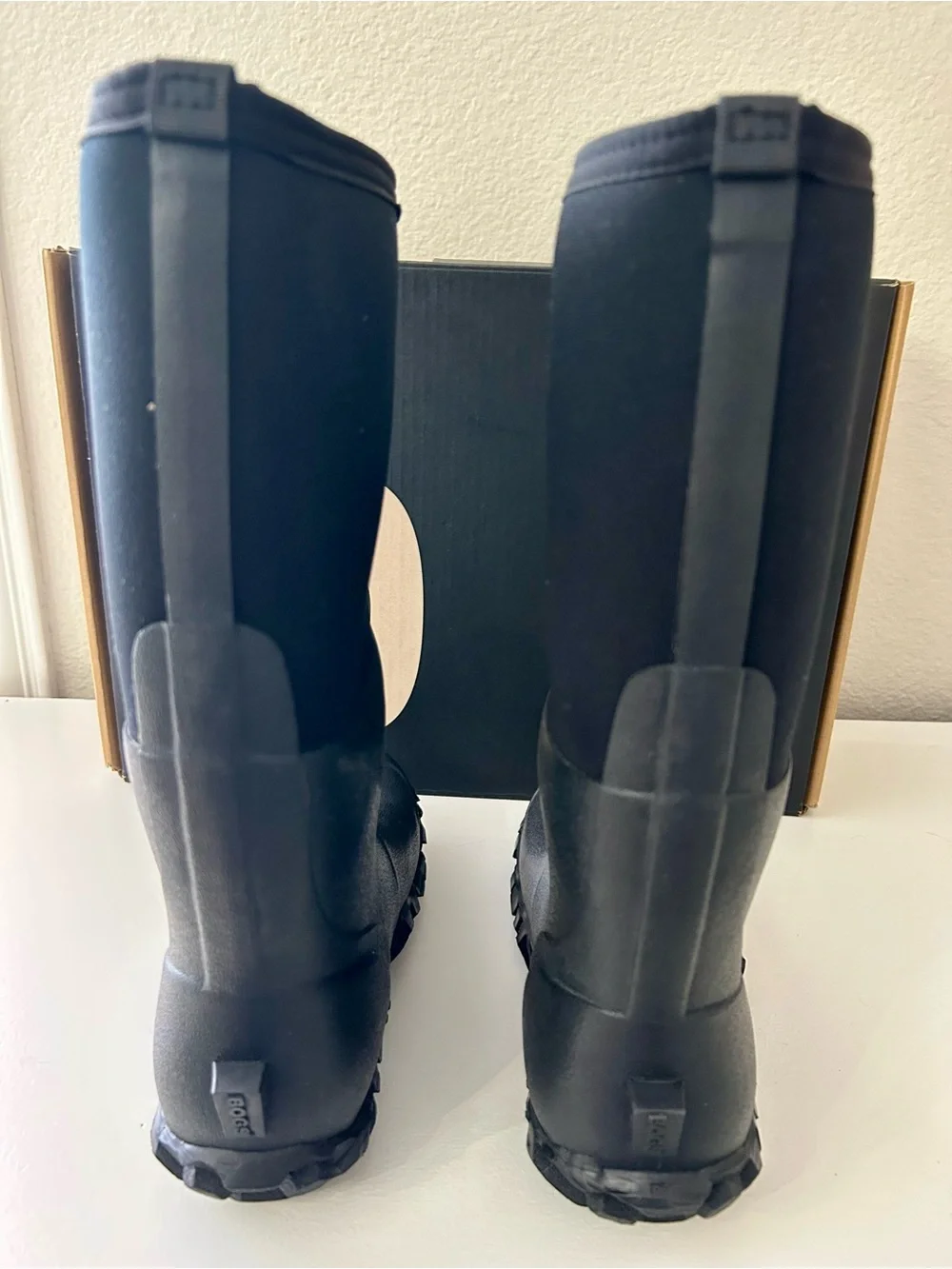 Bogs Mesa Men’s Waterproof Boots, size 8, NEW